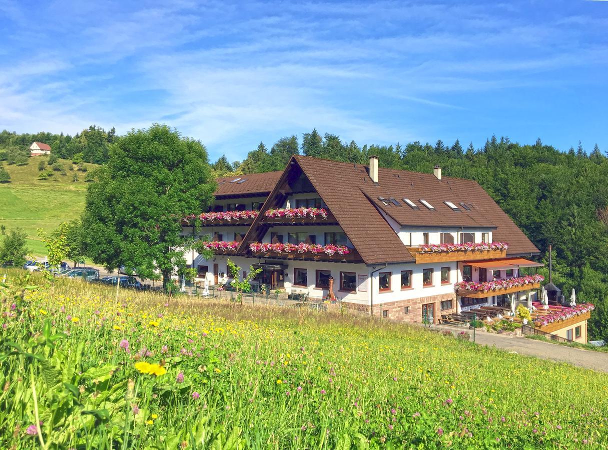 Hoehenhotel & Restaurant Kalikutt Oppenau Exterior photo